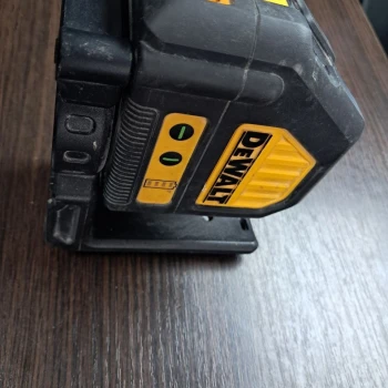 Nivel Laser DEWALT DCE088G
