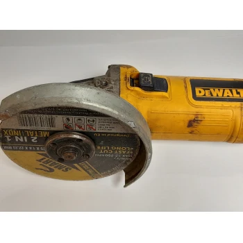 DeWalt DWE 4157-QS 900W