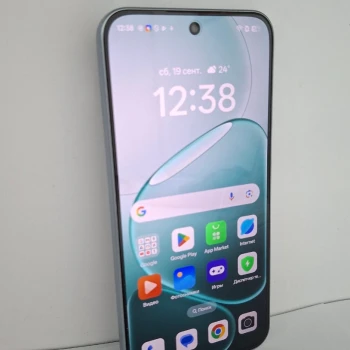 Telefon Oppo A6 Pro 8/256 GB Silver Blue Titanium
