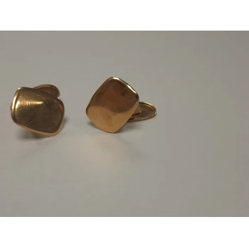 Butoni din aur proba 750* 4,66 gr