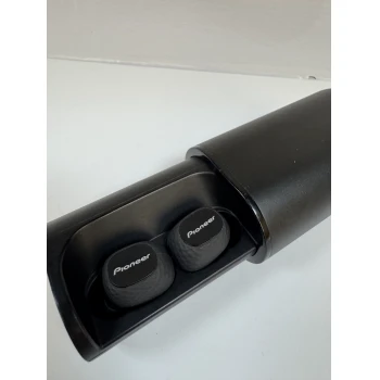 Casti Pioneer se-c8tw