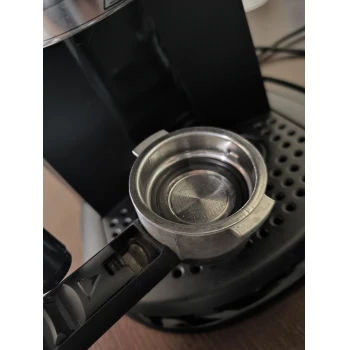 Aparat de cafea Delonghi