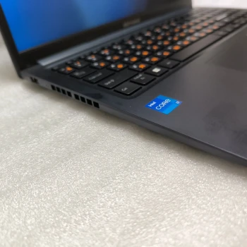 Asus VivoBook X1502VA