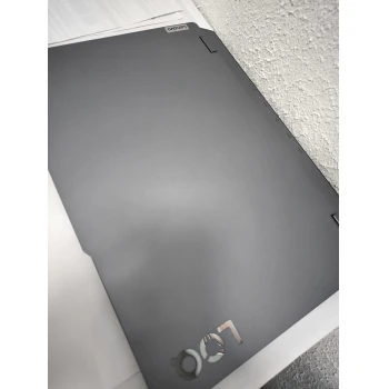 Lenovo LOQ 15IAX9