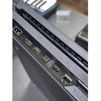 PlayStation Sony 4 Pro 1TB