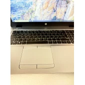 Laptop HP 8079