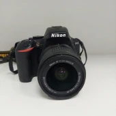 Aparat foto Nikon D5600 + 18-55mm