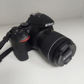 Aparat foto Nikon D5600 + 18-55mm