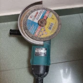 Polizor unghiular Makita 9069