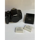 Aparat de fotografiat Canon EOS 650D Kit