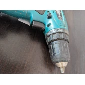 Mașină de înșurubat Makita 6271D