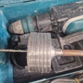 Ciocan rotopercutor makita avt hr5212c