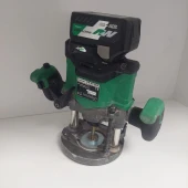 Mașină de Frezat Vertical Hikoki M3612DA