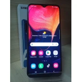 Samsung Galaxy A50 6/128 Gb.  Pret 1590 lei