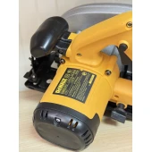 Ferestrau Circular DeWalt DWE575