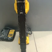 Capsator cu acumulator DeWalt DCN701