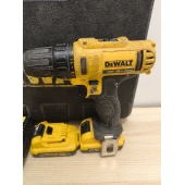Masina de Insurubat DeWalt DCD710