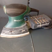 Mașina de șlefuit Metabo FMS200 240V Intec Palm Tri Sander