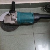 Polizor unghiular Makita 9069