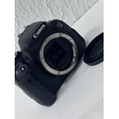 Aparat foto Canon EOS 650D