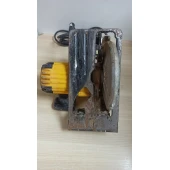 Fierăstrău circular DeWalt DWE560