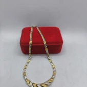 Colier 375* 10.47 Gr