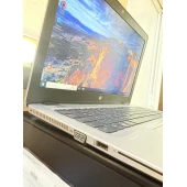 Laptop HP 8079
