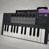 Controler MIDI Compact Novation FLkey Mini