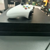 Microsoft Xbox One X 1TB