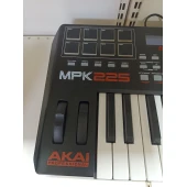 AKAY Pofessional MPK 225