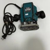 Mașină De Frezat Verticală Makita RP2300FCX