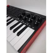 Akai Pofessional MPK mini