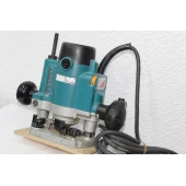 Mașină de frezat Makita RP1110C