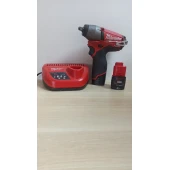 Mașină de înșurubat cu impact  Milwaukee M12