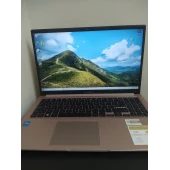 Asus Vivobook X1504V