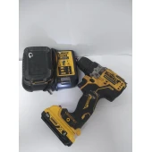 Mașină de înșurubat cu impact DeWalt DCD 701