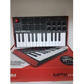 Akai Pofessional MPK mini