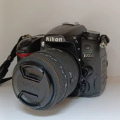 Фотоаппарат Nikon D7000 .