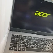 Laptop Acer Extensa 215-24