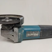 Polizor Unghiular Makita 9558 HNR