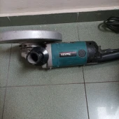 Polizor unghiular Makita 9069