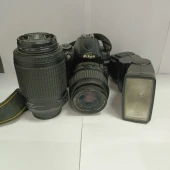 Aparat foto Nikon D5000 Promaster 7400EDF si obiectiv 52mm