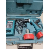 Masina de insurubat Makita 6271D