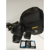 Aparat foto Nikon D5000