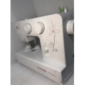 Mașină de cusut Singer 1412