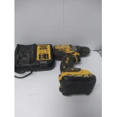 Mașină de găurit/șurubelniță Dewalt DCD701B