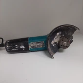 Polizor unghiular Makita 9558HNR