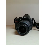 Aparat foto Nikon D5000