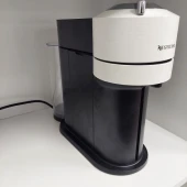 Aparat de cafea Nespresso GDV1