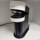 Aparat de cafea Nespresso GDV1